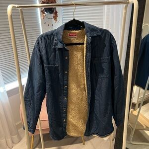 Wrangler furry Jean shacket size S